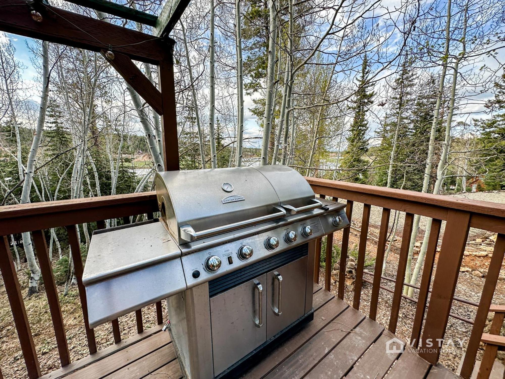 Village Vibes Deck And Bbq Duck Creek Village 外观 照片